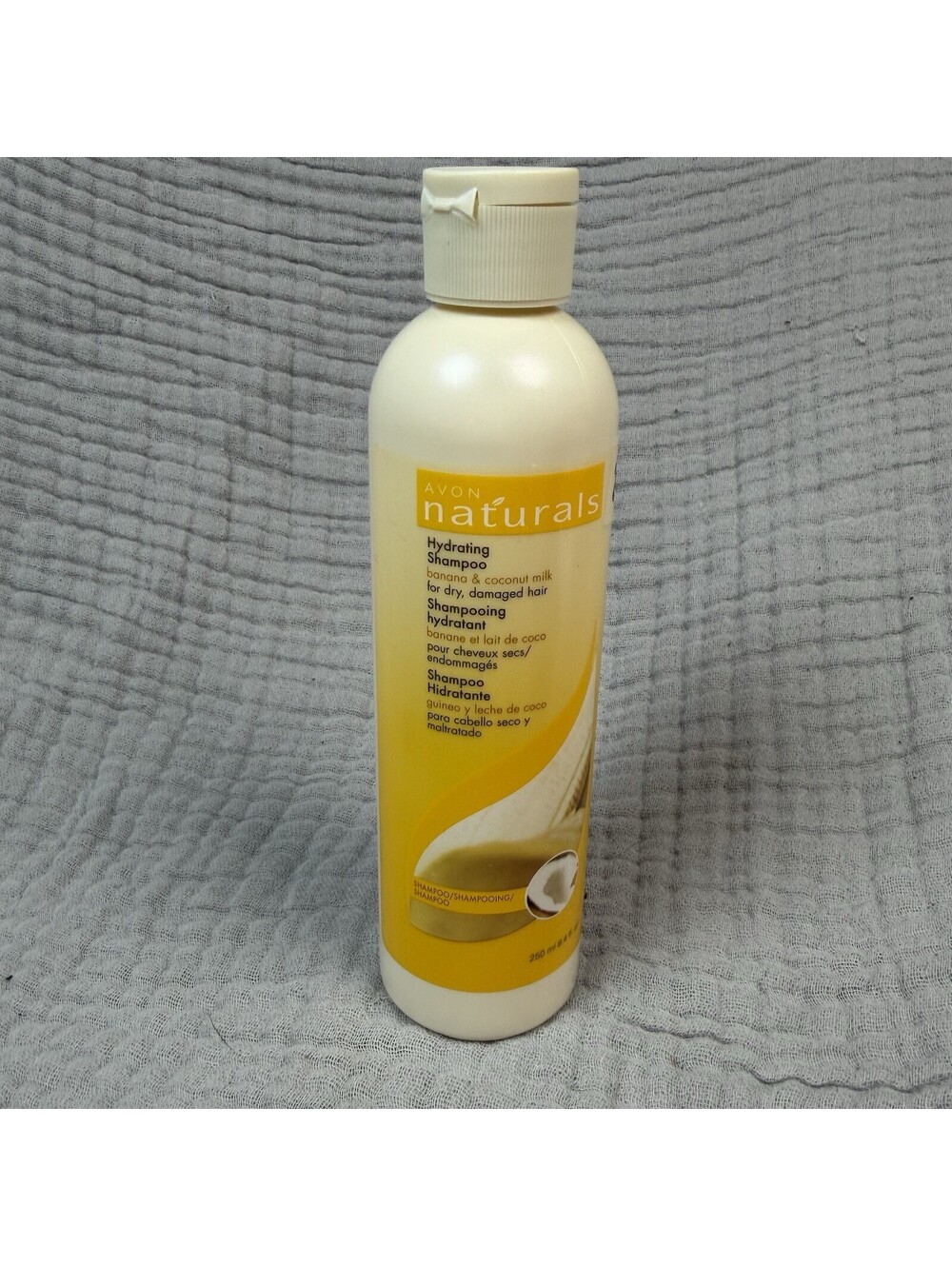 AVON Naturals Banana Coconut Milk Hydrating Shampoo New 8.4 Oz